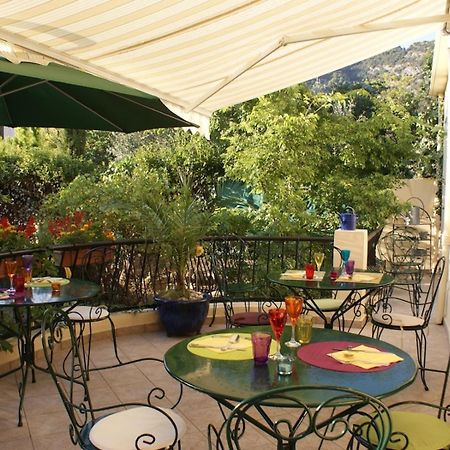 Hotel Restaurant Les Oliviers ニヨン エクステリア 写真